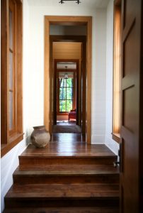Acuchillar parquet barniz al agua