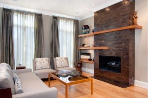 Cortinas y visillos en barra en salón clásico contemporáneo