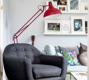 Sillón moderno tapizado con tela vaquera