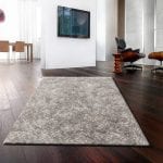 Alfombra de pelo tonos naturales